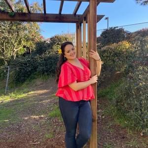 Meet your Posher, Andrea